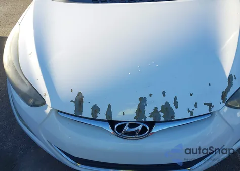 2014 Hyundai Elantra Se z USA, uszkodzony, nr VIN 5NPDH4AE1EH509035